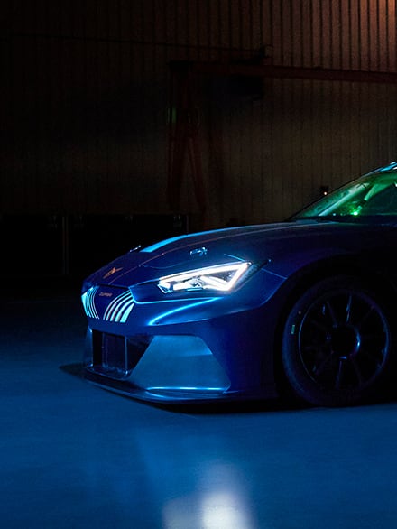 cupra e-Racer provkörning full led-strålkastare